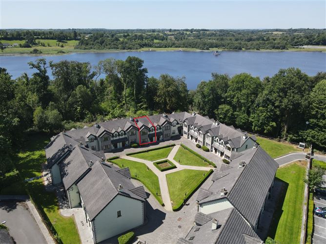 12 Clements Court, Lough Rynn, Mohill, Co. Leitrim
