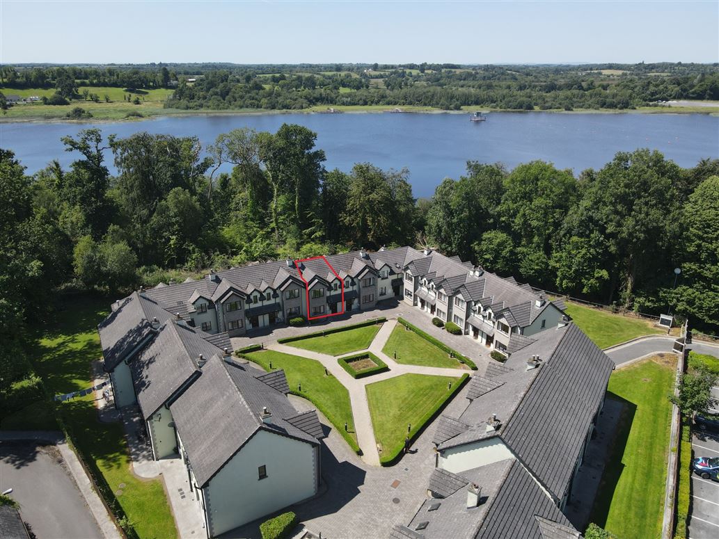 12 Clements Court, Lough Rynn, Mohill, Co. Leitrim
