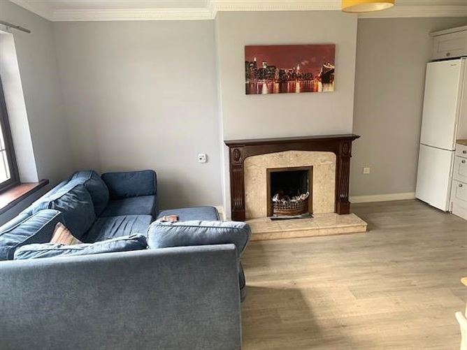 20 Ballyloughane Road, Renmore, Co. Galway