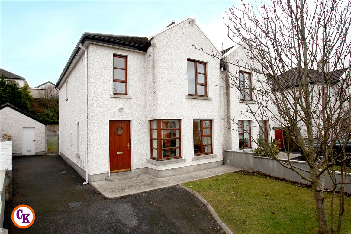 32 Knocknalyre, Ballina, Mayo