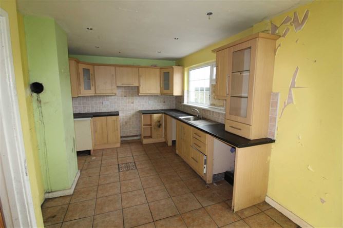 183 Greenhills Estate, Ballina, County Mayo