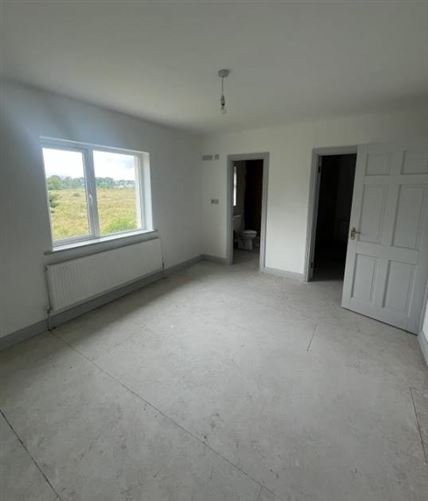 Photo 21 of 45 — 46 Kilkeevan Park, Castlerea, Roscommon
