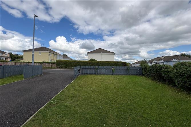 40 The Elms, Letterkenny, Donegal