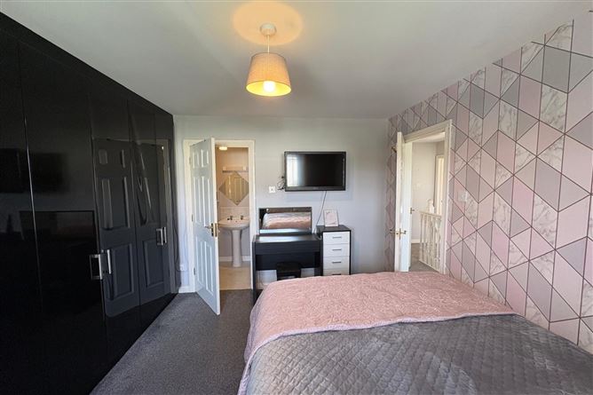 40 The Elms, Letterkenny, Donegal