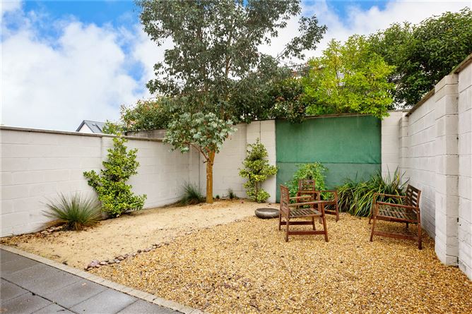 5 `Knockrabo Court, Mount Anville Road, Dublin 14