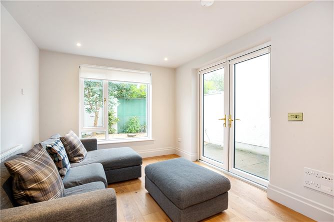 5 `Knockrabo Court, Mount Anville Road, Dublin 14