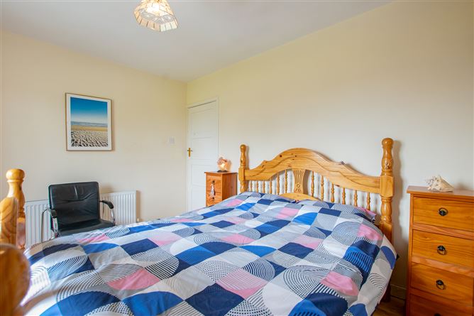2 Derrygreenagh Park, Rochfortbridge, Westmeath