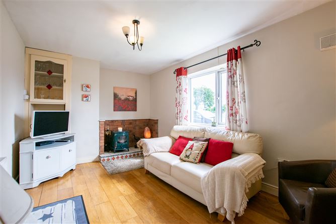 2 Derrygreenagh Park, Rochfortbridge, Westmeath