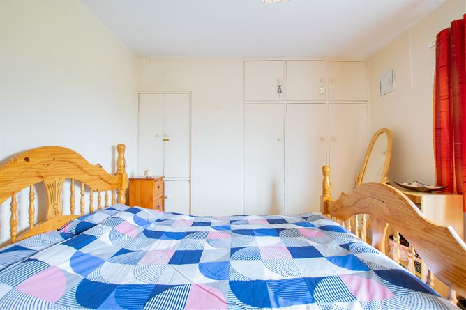 2 Derrygreenagh Park, Rochfortbridge, Westmeath