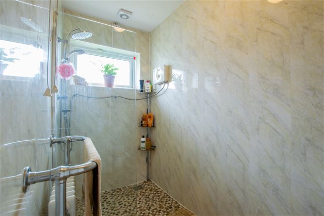 2 Derrygreenagh Park, Rochfortbridge, Westmeath