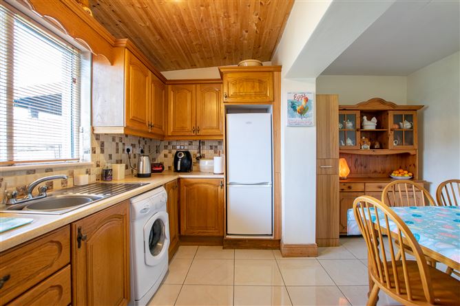 2 Derrygreenagh Park, Rochfortbridge, Westmeath