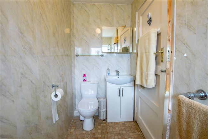 2 Derrygreenagh Park, Rochfortbridge, Westmeath