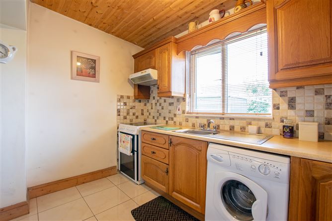 2 Derrygreenagh Park, Rochfortbridge, Westmeath