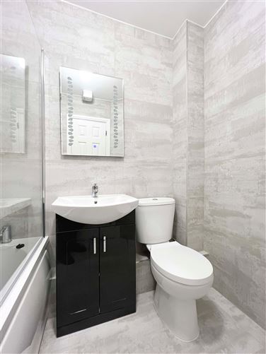 Apartment 144, The Berkeley Block, Pembroke Square, Grand Canal Dk, Dublin 4