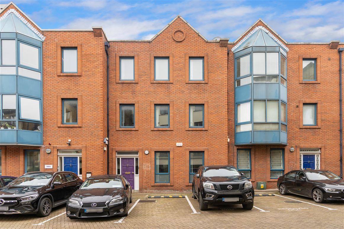 4 Bridge Court, City Gate , South City Centre, Dublin 8