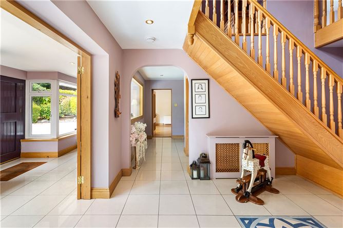 https://photos-a.propertyimages.ie/media/1/5/4/4944451/f157aa3c-f3d5-4579-8785-5012006e4246_l.jpg