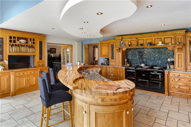 https://photos-a.propertyimages.ie/media/1/5/4/4944451/f157aa3c-f3d5-4579-8785-5012006e4246_l.jpg