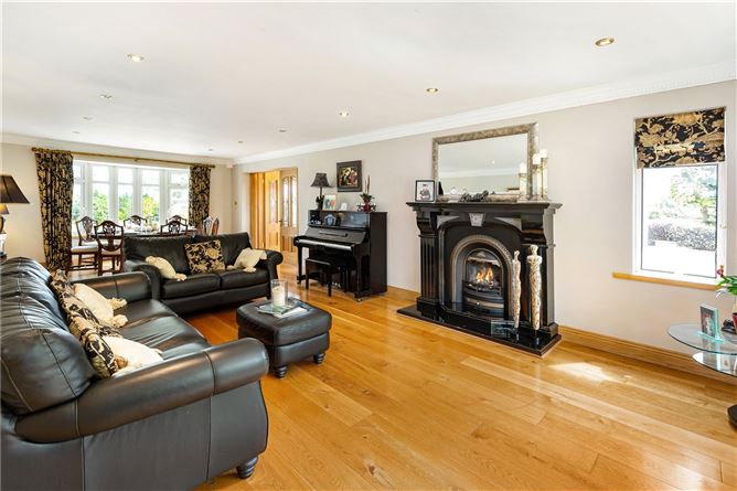 https://photos-a.propertyimages.ie/media/1/5/4/4944451/f157aa3c-f3d5-4579-8785-5012006e4246_l.jpg