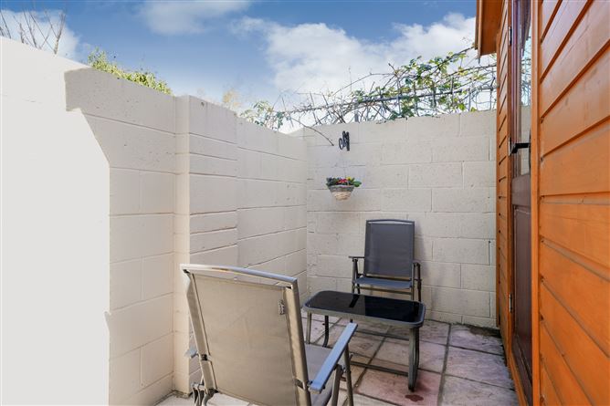 7 Lansdowne Valley, Walkinstown, Dublin 8P7