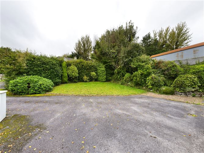 2 Showgrounds View, Ennis, Co. Clare