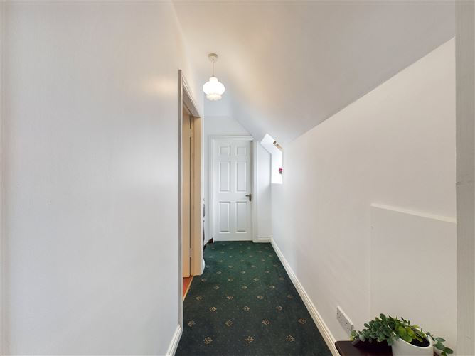 2 Showgrounds View, Ennis, Co. Clare
