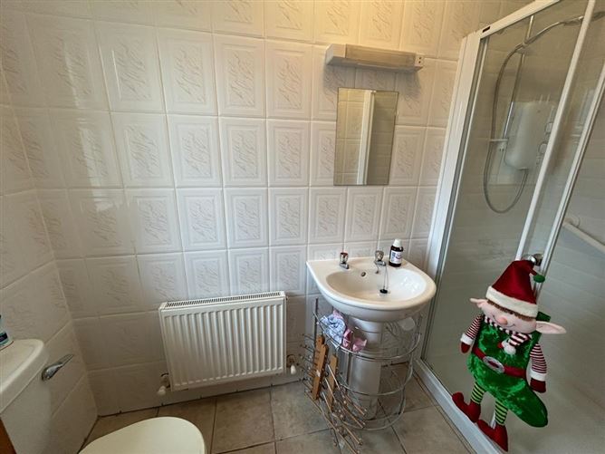 1 Sliabh Alainn, Lissyconnor, Gneeveguilla, Co. Kerry