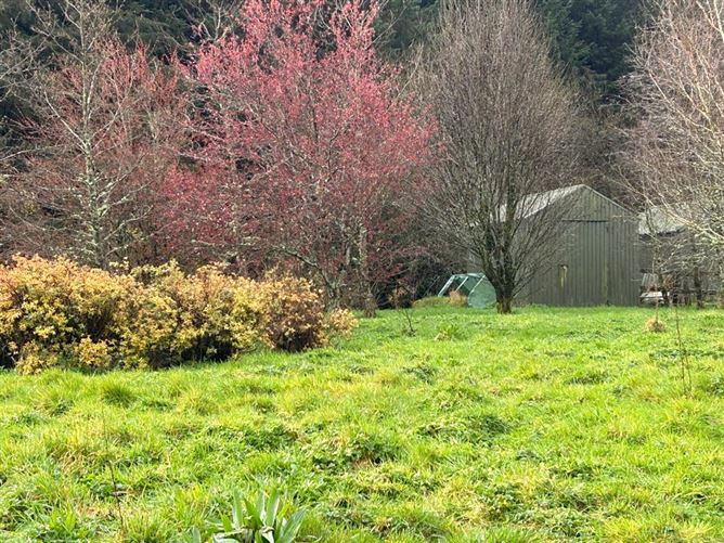 1 Sliabh Alainn, Lissyconnor, Gneeveguilla, Co. Kerry
