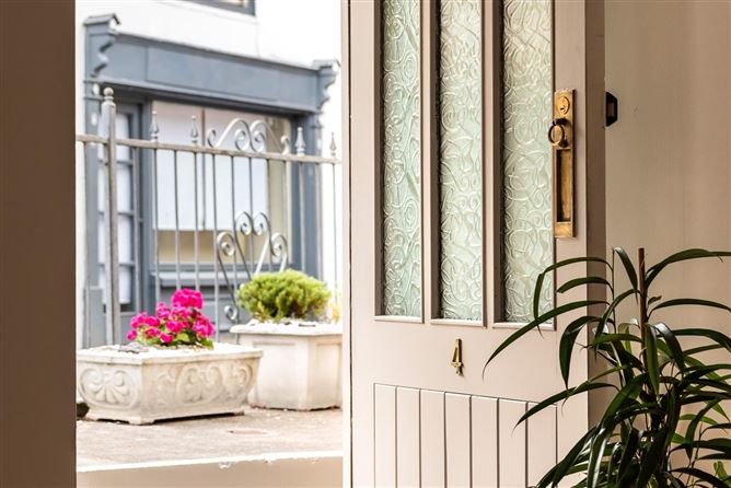 Luxury Designer Townhouse Kenmare,Henry Court