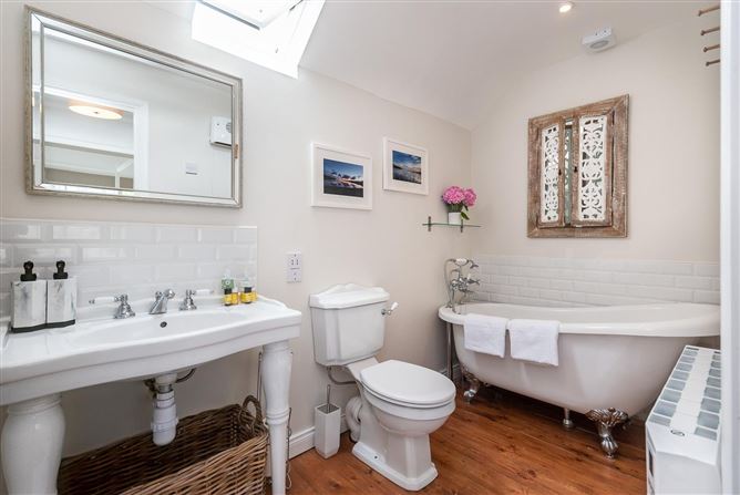 Luxury Designer Townhouse Kenmare,Henry Court