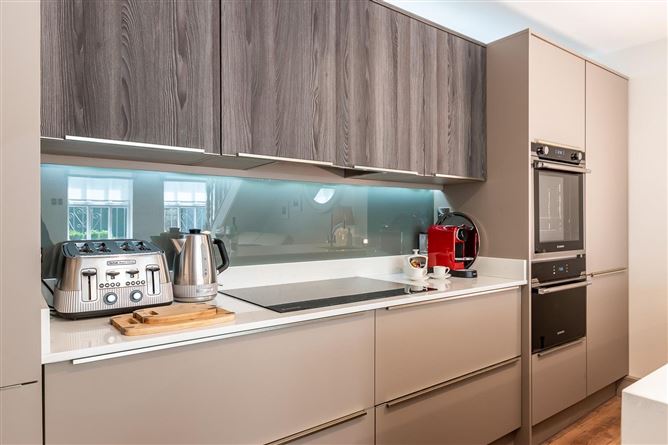 Luxury Designer Townhouse Kenmare,Henry Court