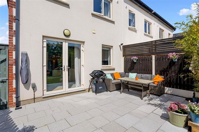 23 Shackleton Way, Lucan, Dublin