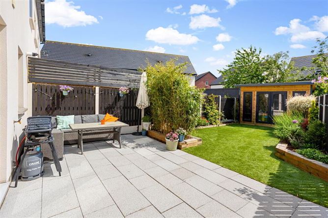 23 Shackleton Way, Lucan, Dublin