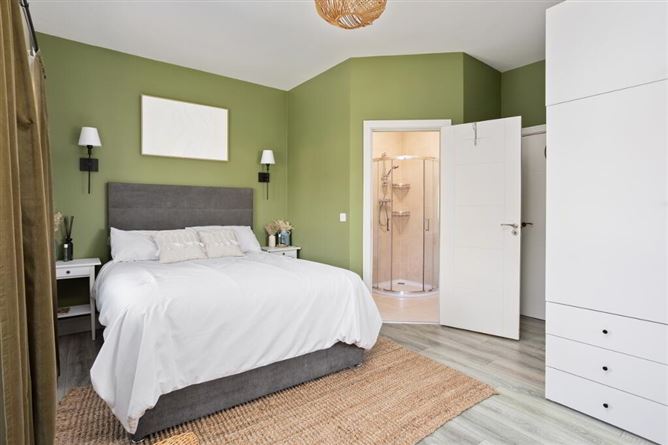 23 Shackleton Way, Lucan, Dublin