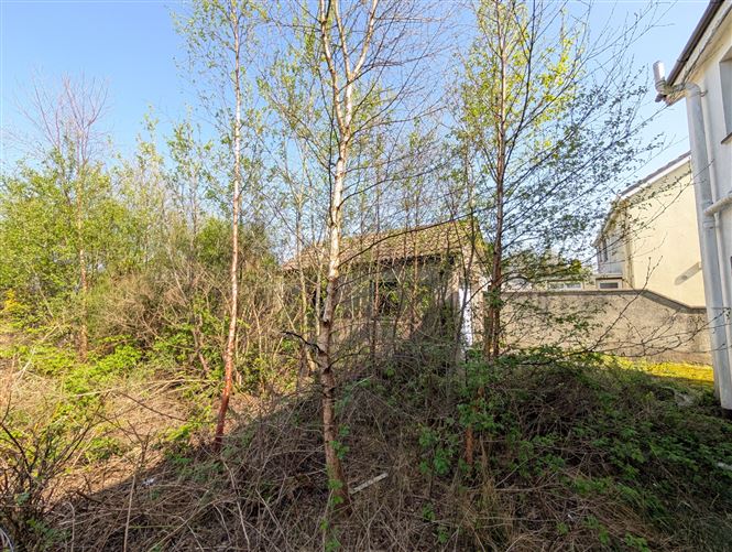 8 Gorse Grove, Foxford, Co. Mayo