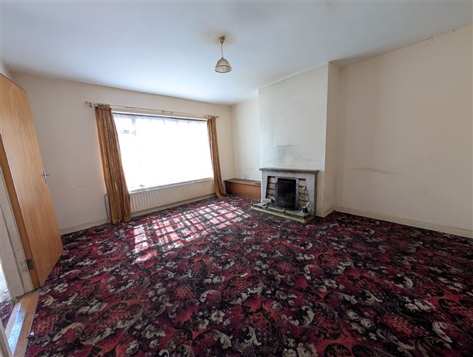 8 Gorse Grove, Foxford, Co. Mayo