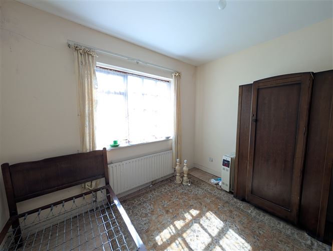 8 Gorse Grove, Foxford, Co. Mayo