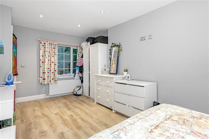 6 Raleigh Square Crumlin Dublin 12