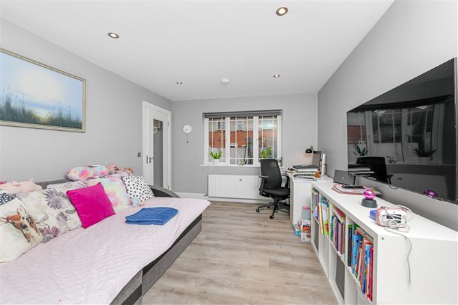 6 Raleigh Square Crumlin Dublin 12