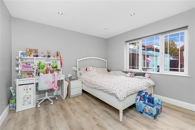 6 Raleigh Square Crumlin Dublin 12