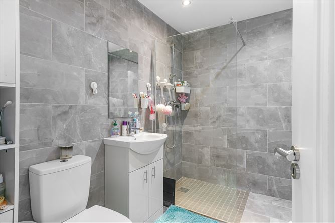 6 Raleigh Square Crumlin Dublin 12