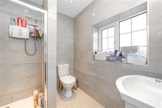 6 Raleigh Square Crumlin Dublin 12