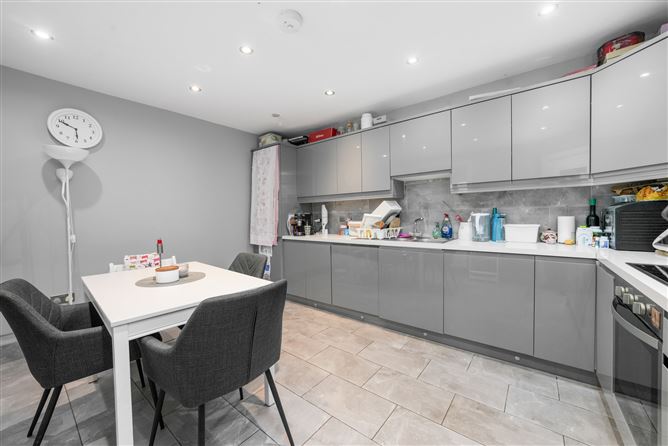 6 Raleigh Square Crumlin Dublin 12