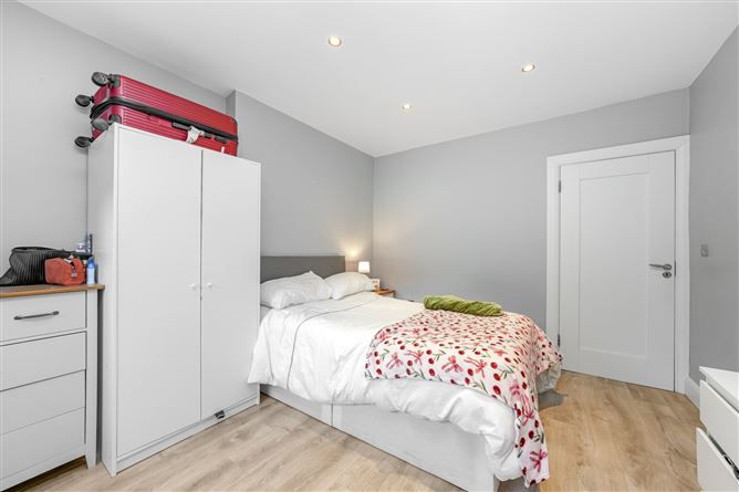 6 Raleigh Square Crumlin Dublin 12