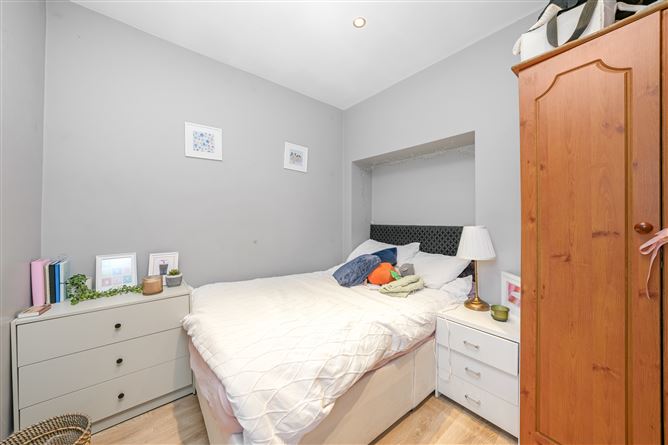 6 Raleigh Square Crumlin Dublin 12