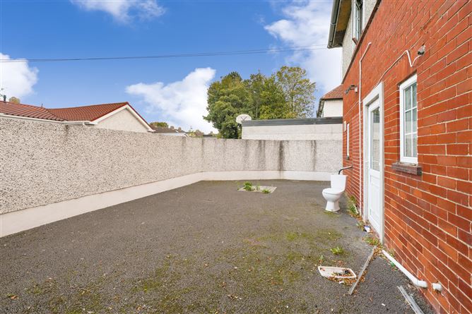 6 Raleigh Square Crumlin Dublin 12