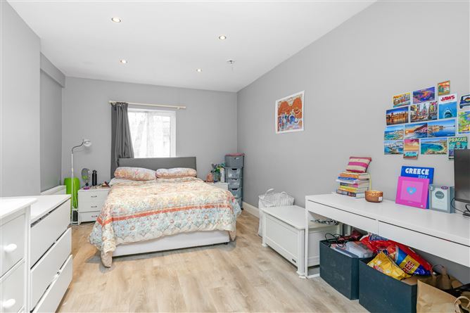 6 Raleigh Square Crumlin Dublin 12