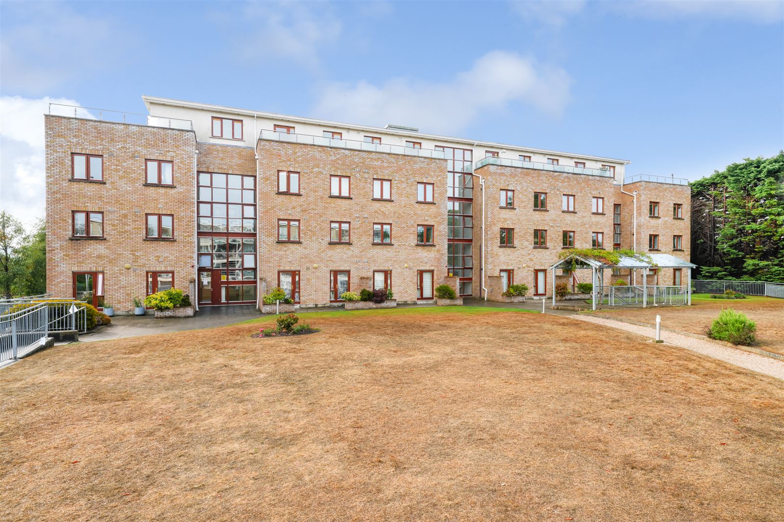 Photo 1 of 19 — 38 Wilford Court, Bray, Co. Dublin