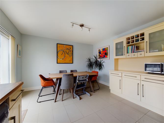 14 Carmen Lawn, Belmont, Rochestown, Cork