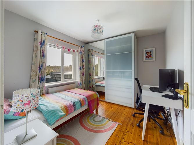 14 Carmen Lawn, Belmont, Rochestown, Cork