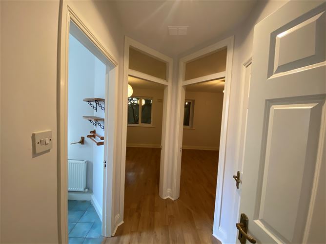 7 Hillcrest Manor, Templeogue, Dublin 6W